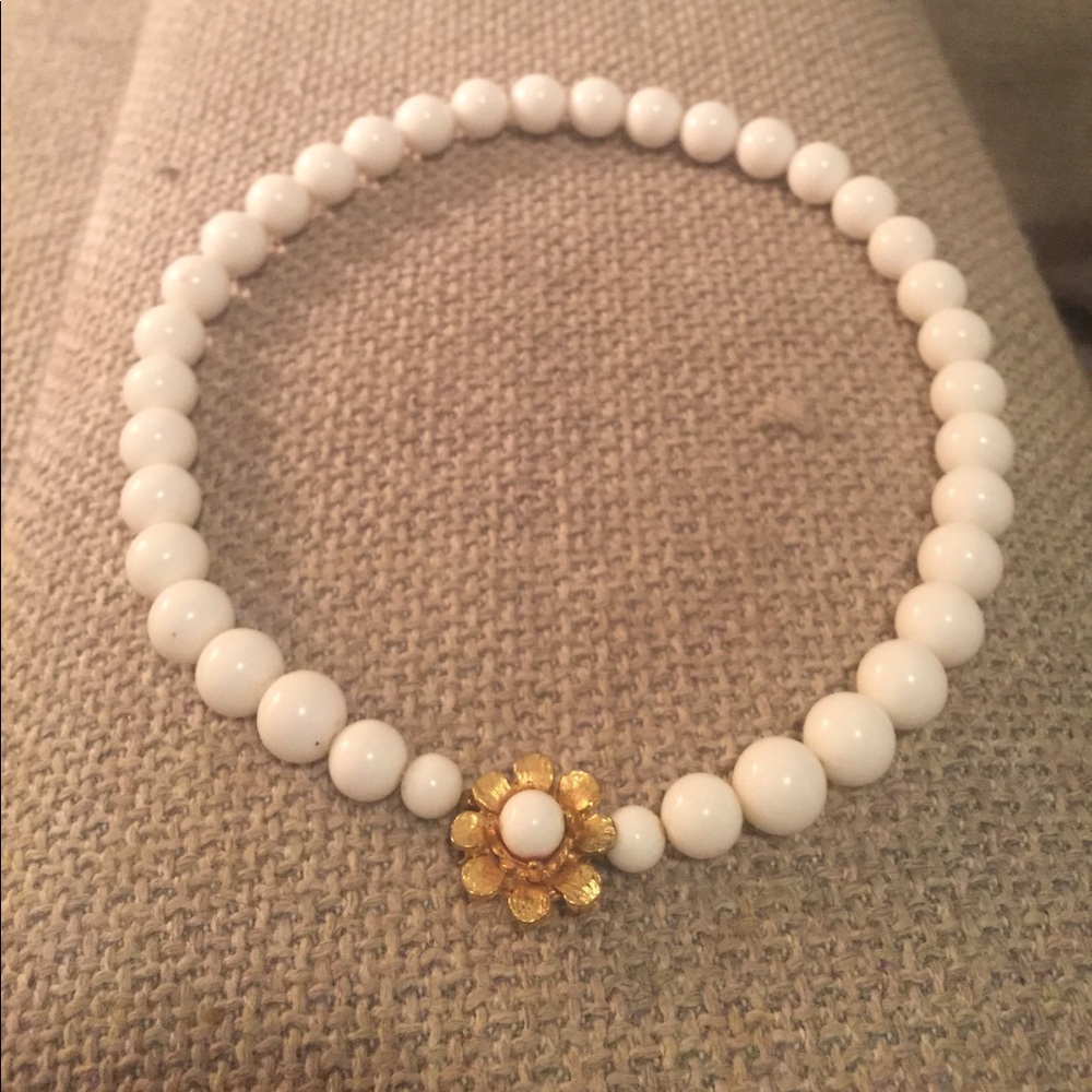 Vintage White Bead Necklace with Flower Clasp
